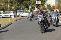 Zdjęcie: ZAKOŃCZENIE SEZONU MOTOCYKLOWEGO LESZNO 2015_wjazd na plac czII