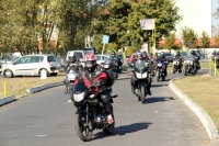 Zdjęcie: ZAKOŃCZENIE SEZONU MOTOCYKLOWEGO LESZNO 2015_wjazd na plac czII