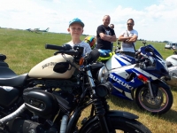 Zdjęcie: LOTNICZY DZIEŃ DZIECKA-MOTOCYKLOWY PIKINK CHARYTATYWNY