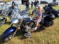 Zdjęcie: LOTNICZY DZIEŃ DZIECKA-MOTOCYKLOWY PIKINK CHARYTATYWNY